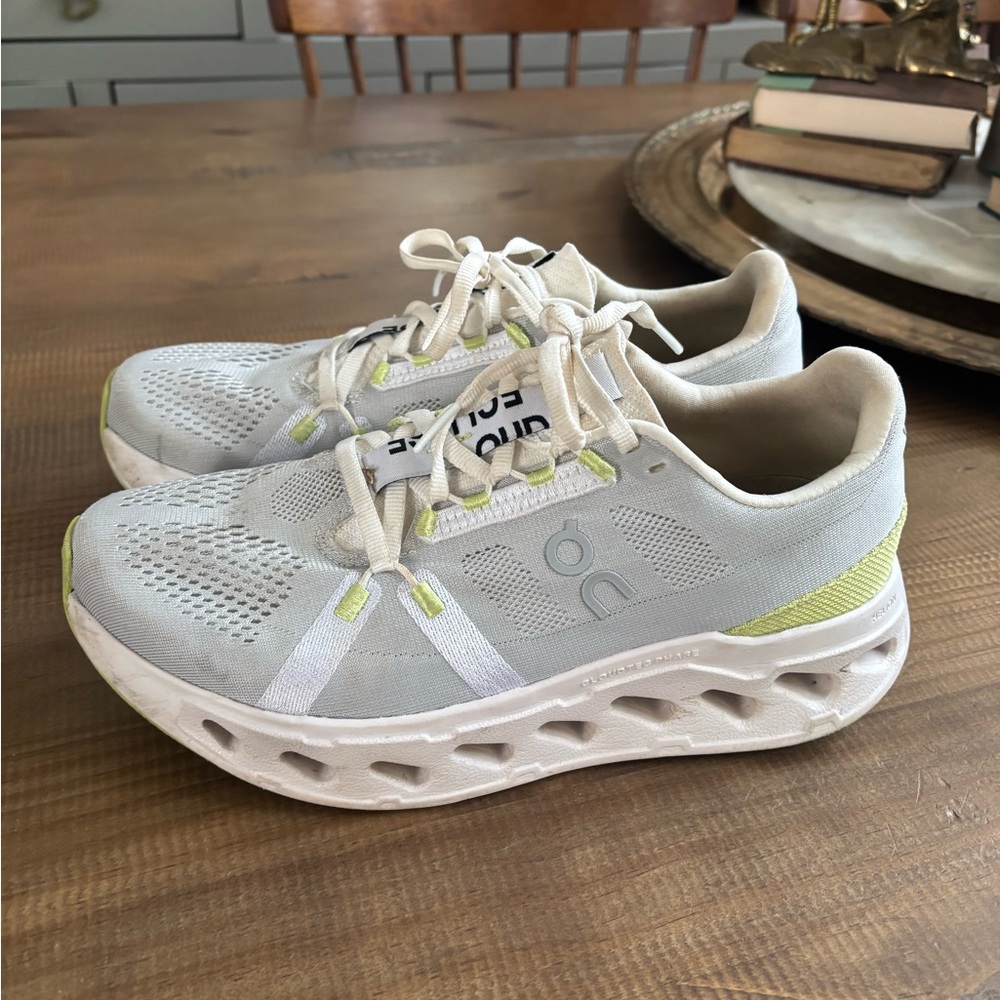 On Women's White and Gray Sneakers